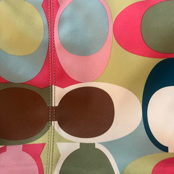 VINTAGE | Coach Scarf Print Monogram Fabric and Patent Leather Hobo Bag!! - Picture 8 of 13